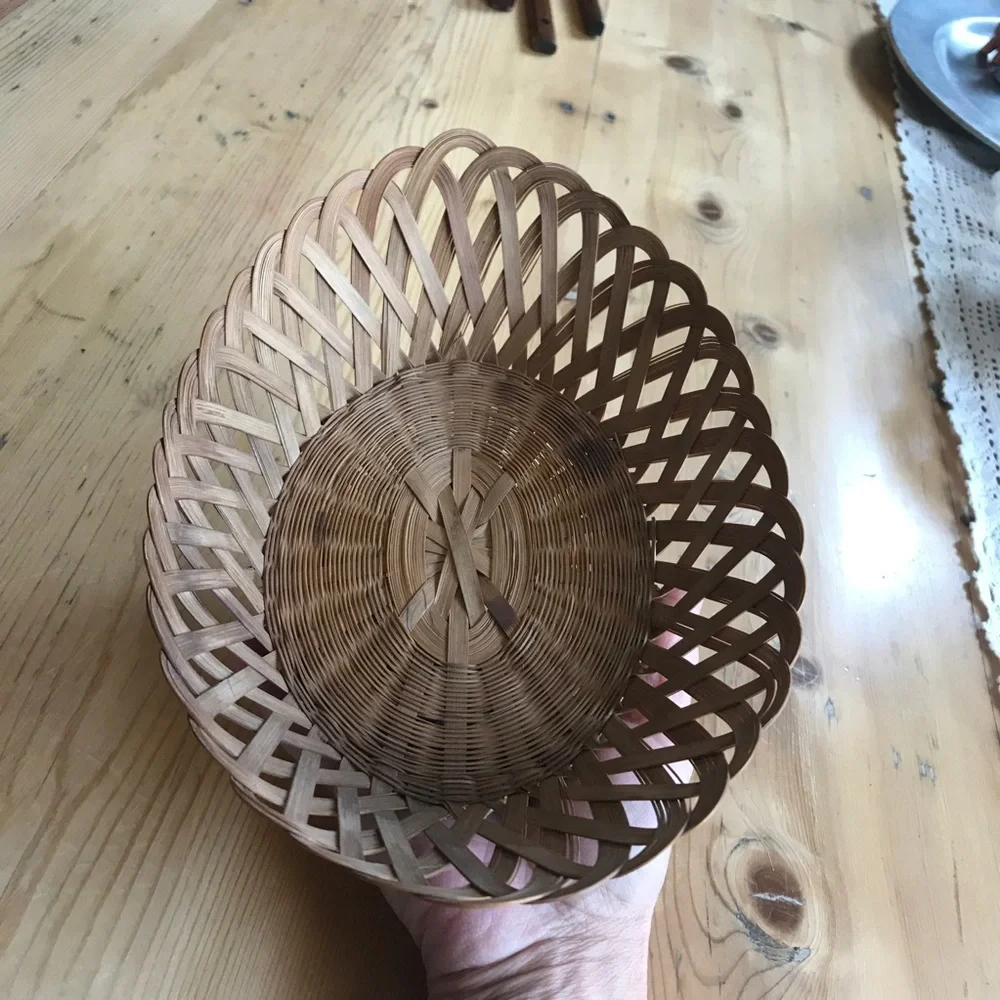 Shallow Oval Bread or Fruit Basket